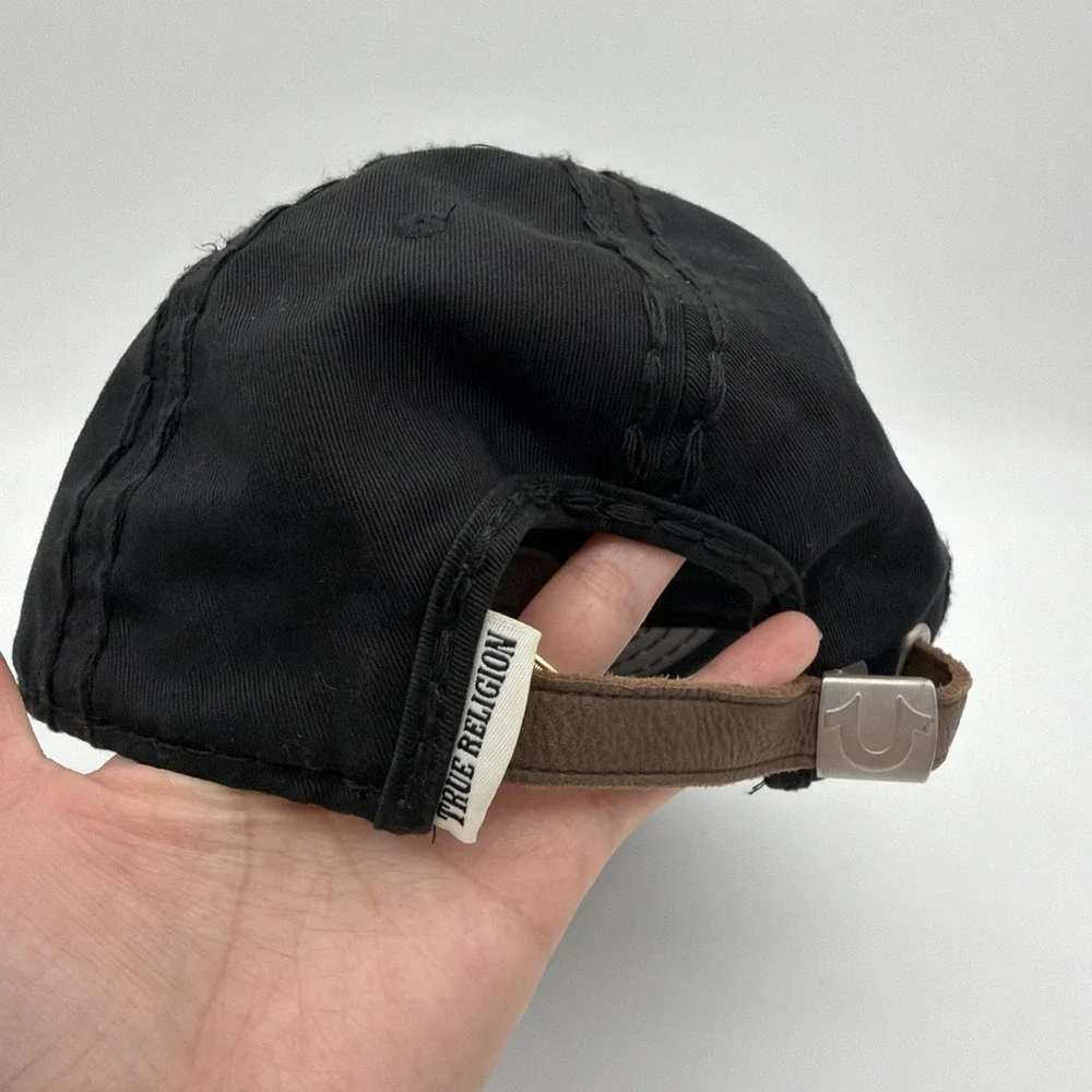 True Religion Hat Cap Mens One Size Black Horseshoe Drip Logo Leather Strapback